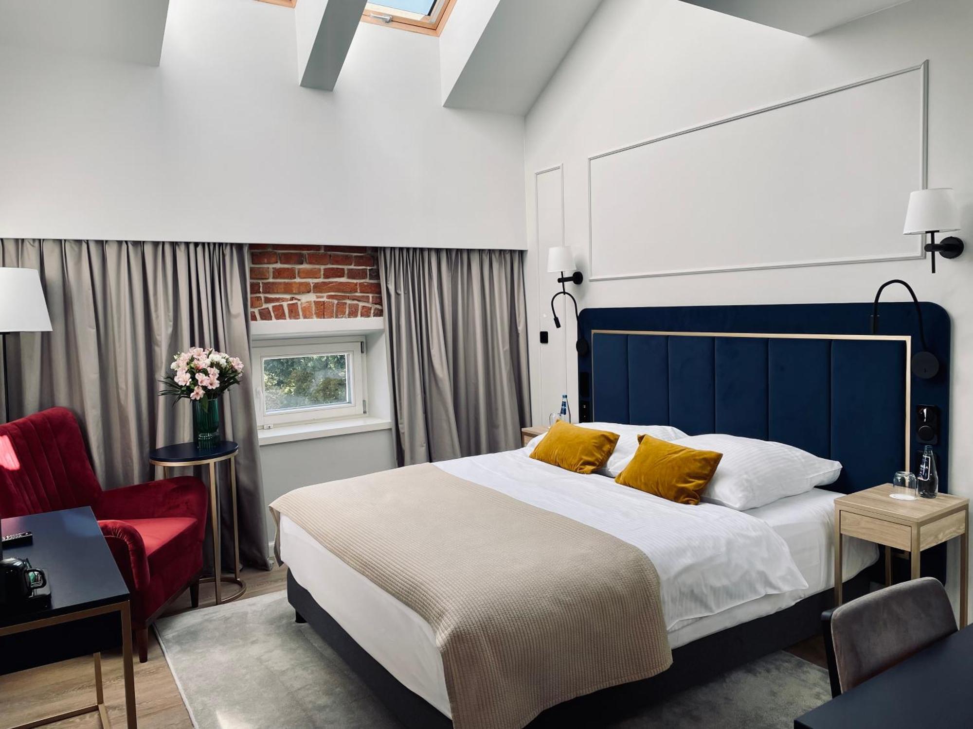 Hotel Golden Queen — Photos 1